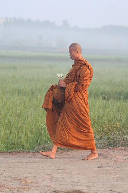 2007_1028BodhGaya2070m